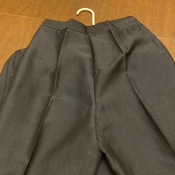 Navy pant suit worn Nov mint condition - Picture 3 of 3